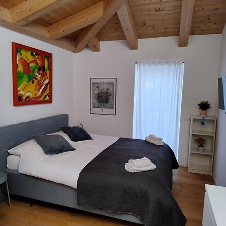 Boutique Apartments Cecilia ตรีเอสเต ภายนอก รูปภาพ