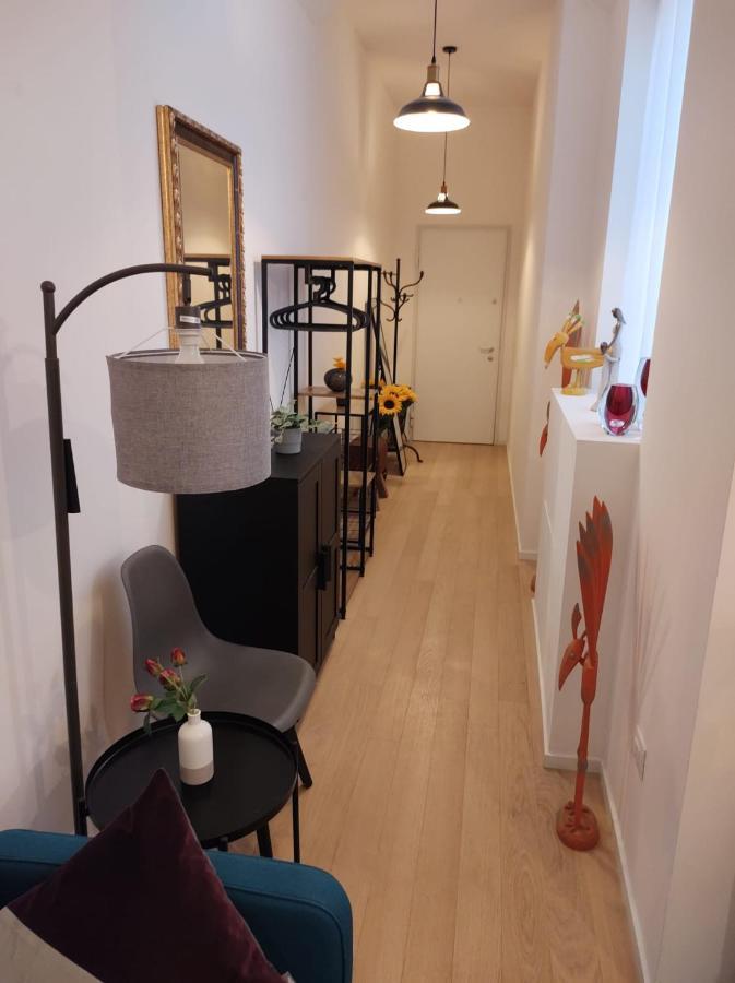 Boutique Apartments Cecilia ตรีเอสเต ภายนอก รูปภาพ