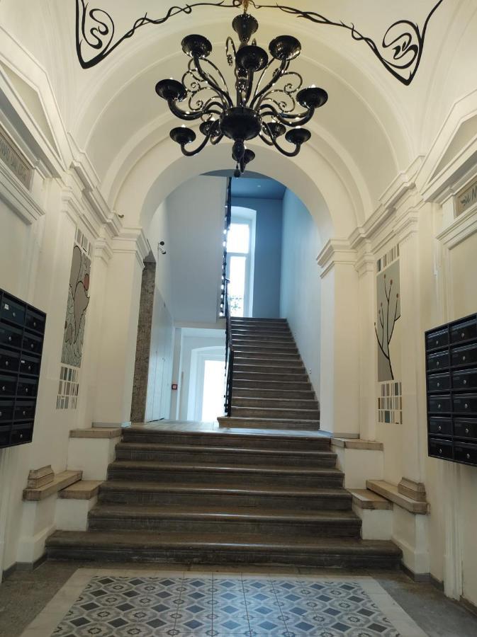 Boutique Apartments Cecilia ตรีเอสเต ภายนอก รูปภาพ