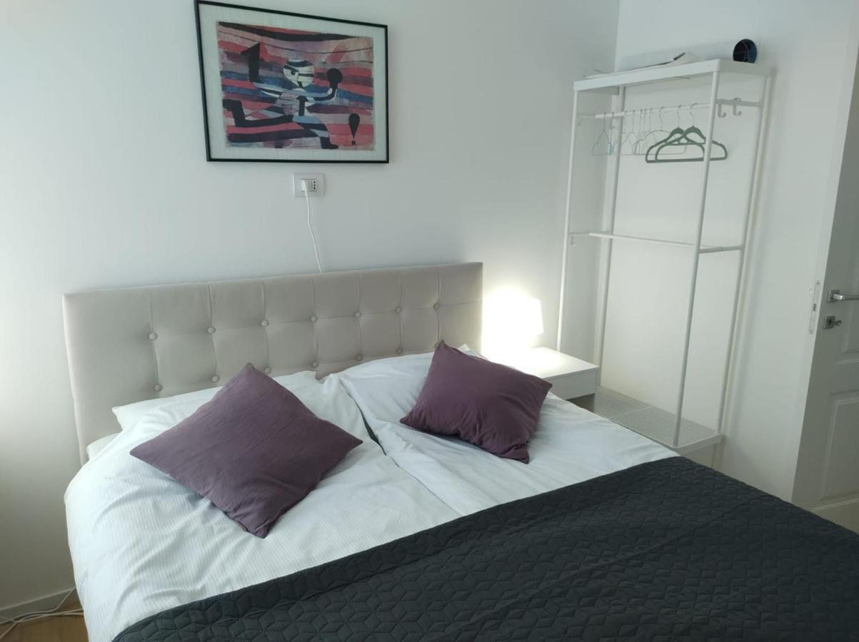 Boutique Apartments Cecilia ตรีเอสเต ภายนอก รูปภาพ